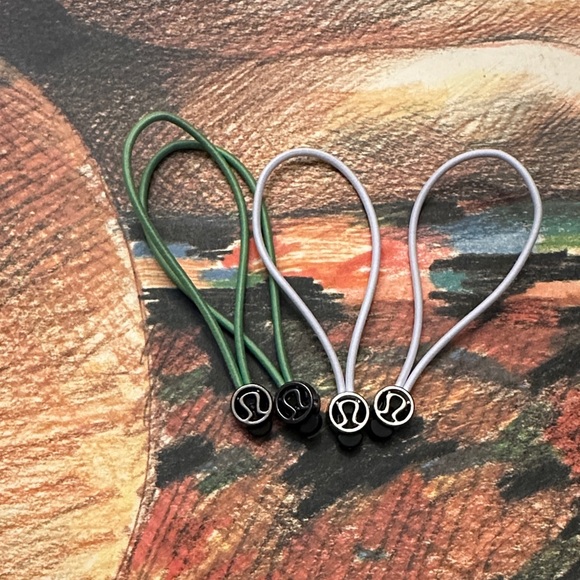 lululemon athletica zipper pull or Hair Ties green and white - Picture 2 of 4